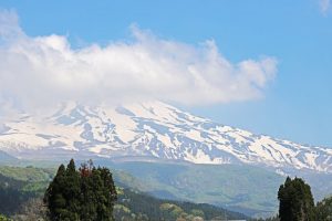 氷河水　天然水　鳥海山