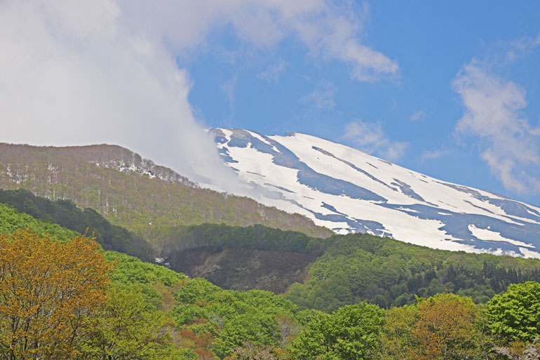 氷河水　天然水　鳥海山