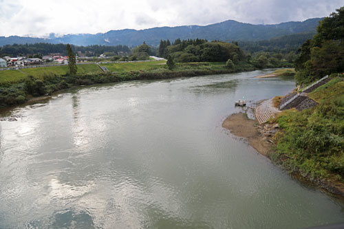 最上川 村山市