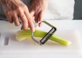 セロリのぬか漬け