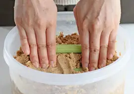 セロリのぬか漬け